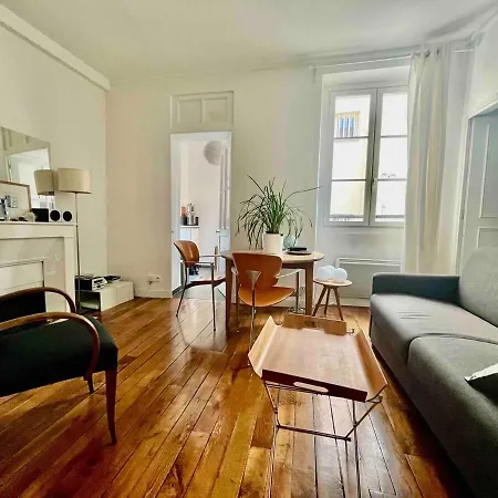 Appartamento Au Coeur De Paris, A Deux Pas De Notre-dame *